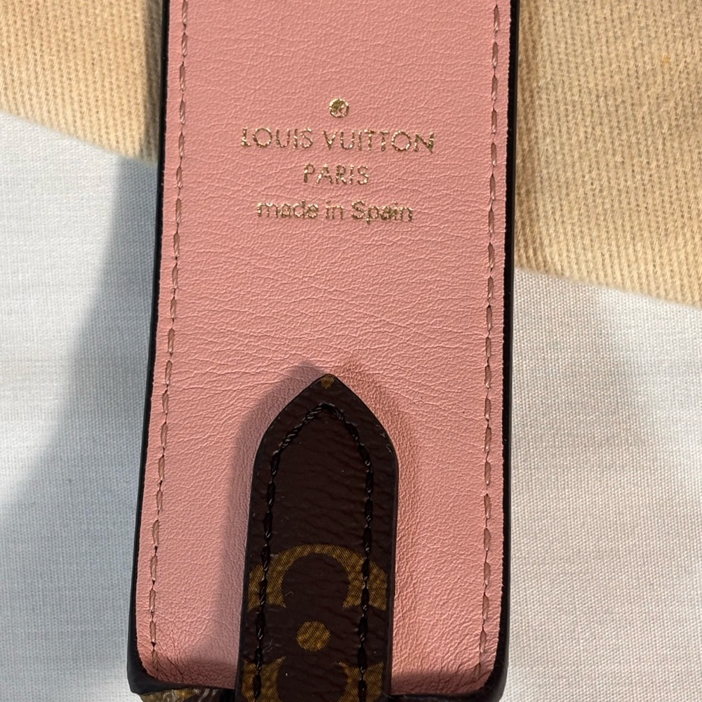 Gorgeous Louis Vuitton Bandouliere Strap Monogram Rose Sold - Picture 4 of 9